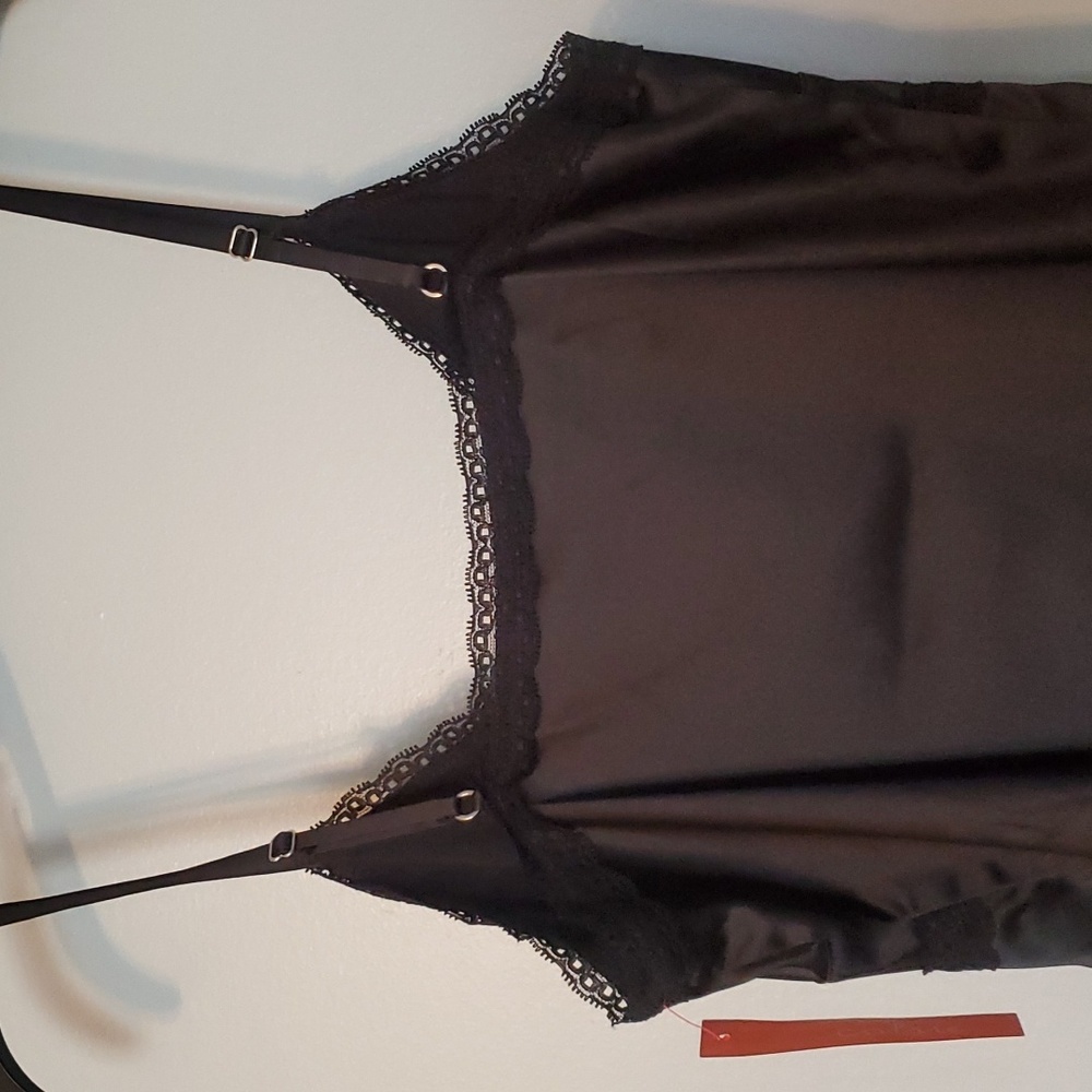 Colsie Slip - Picture 2 of 3